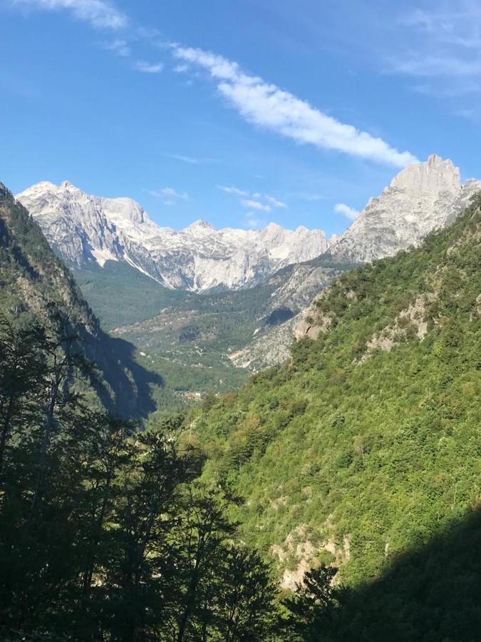 Bed and Breakfast Bujtina Arlindi Валбона Экстерьер фото