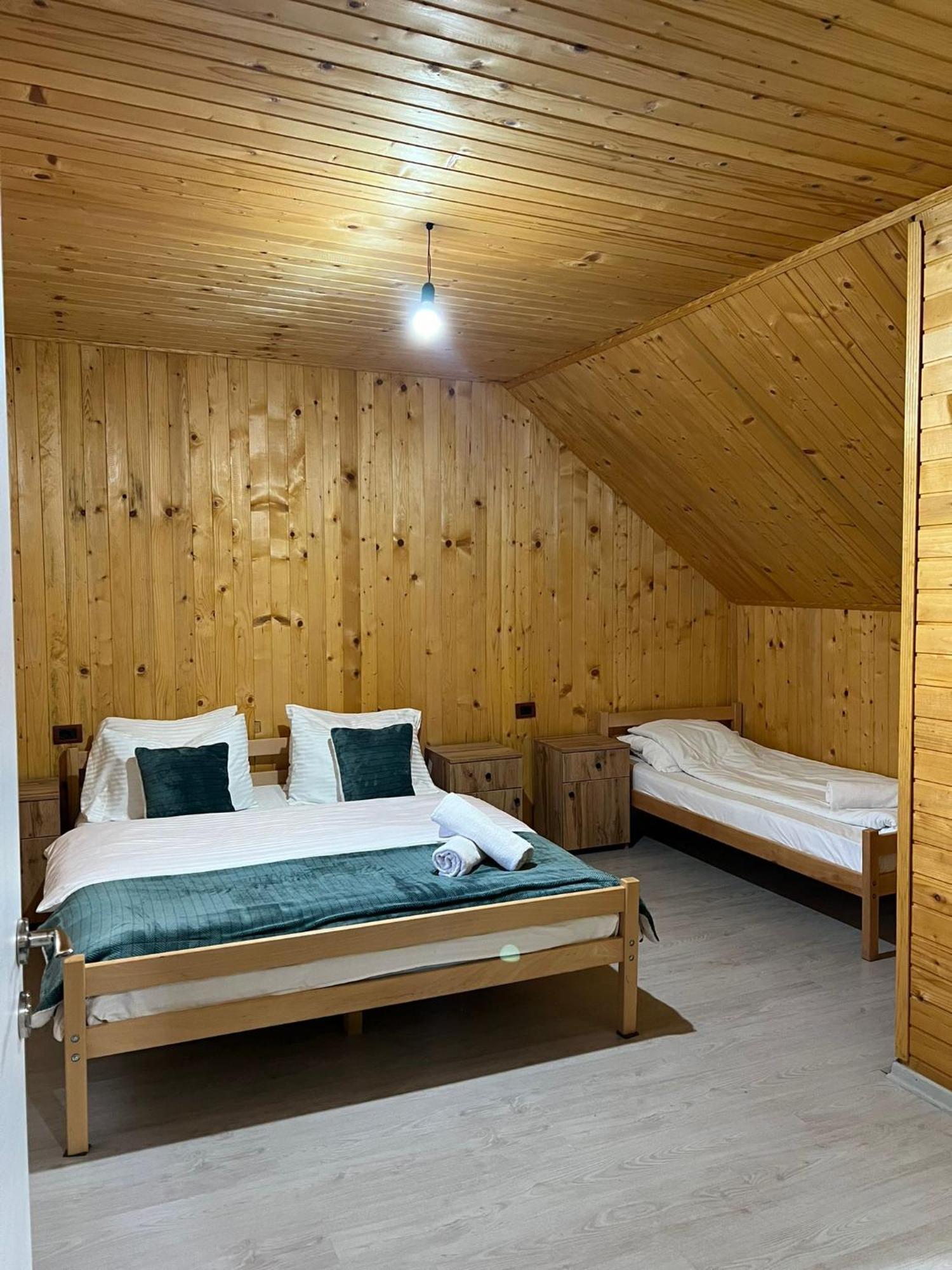 Bed and Breakfast Bujtina Arlindi Валбона Экстерьер фото