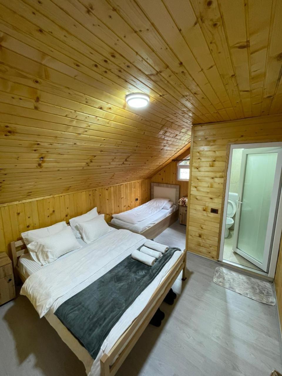 Bed and Breakfast Bujtina Arlindi Валбона Экстерьер фото
