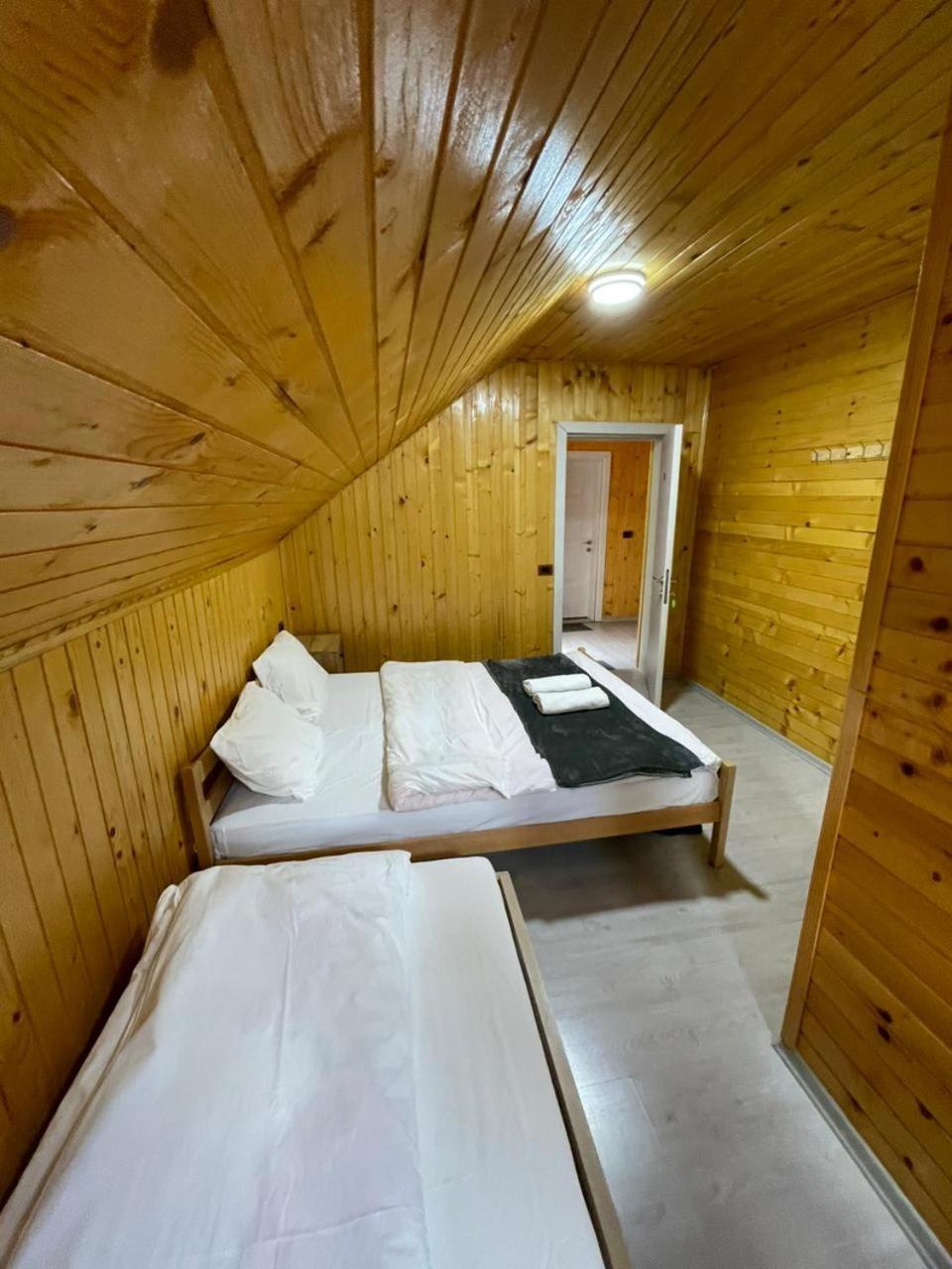 Bed and Breakfast Bujtina Arlindi Валбона Экстерьер фото