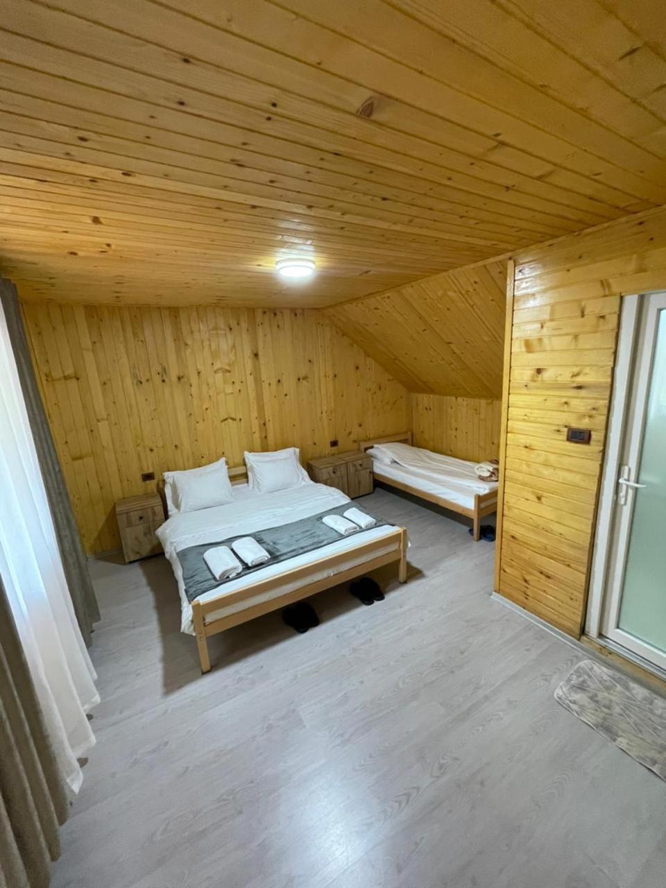 Bed and Breakfast Bujtina Arlindi Валбона Экстерьер фото